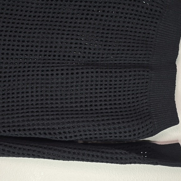 Charlotte avery solid  open weave  with thump holes pullover sweater  large NWT. - Picture 3 of 9